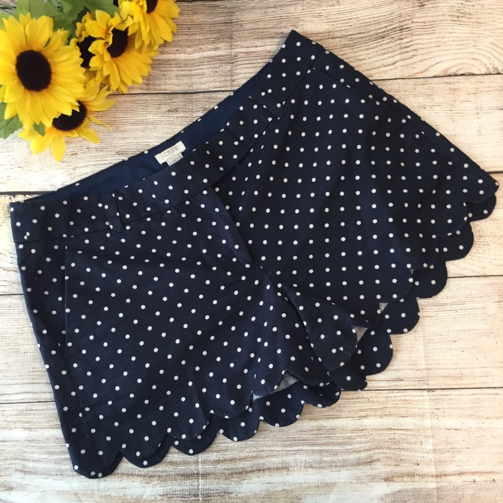 🔥SOLD🔥J CREW • Navy Polkadot Detail Short - Picture 1 of 6